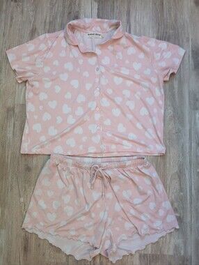 ​Weekend Edition Pink White Heart Pajama Set Button Up Top Lettuce Hem Shorts M